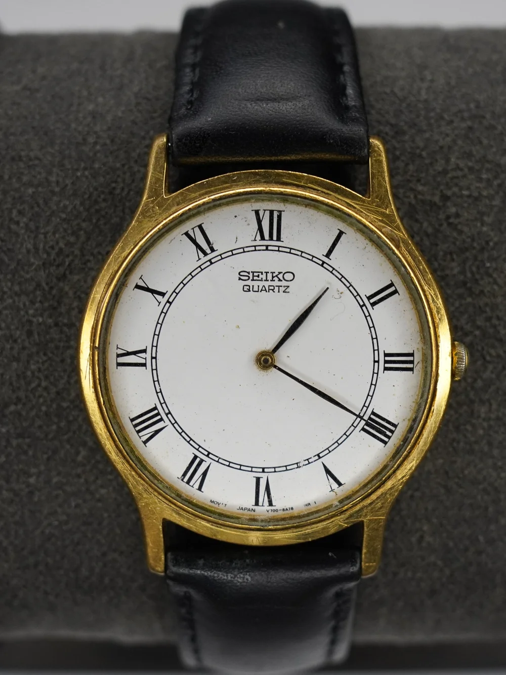 Vintage Seiko 1990s V700-8A10 Quartz Gold-Tone White Dial Roman Numerals Watch